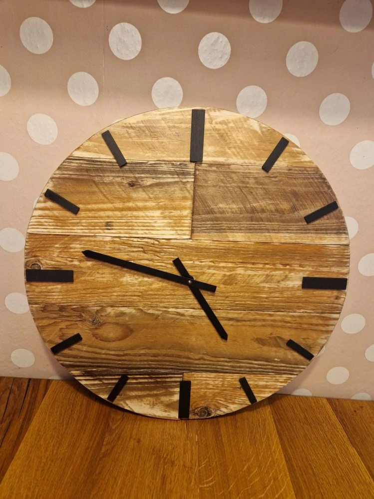 Nástěnné hodiny ze starých prken 45cm