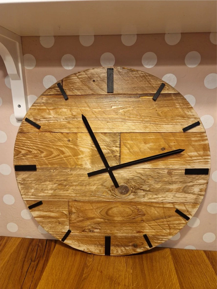 Nástěnné hodiny ze starých prken 55cm