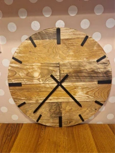 Nástěnné hodiny ze starých prken 50cm