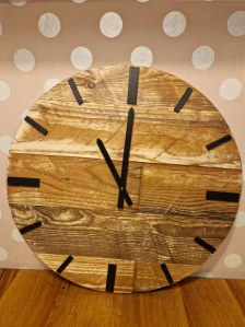 Nástěnné hodiny ze starých prken 45cm