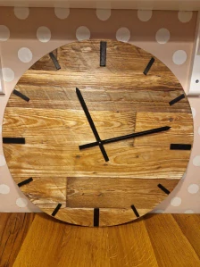 Nástěnné hodiny ze starých prken 55cm