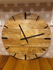 Nástěnné hodiny ze starých prken 55cm