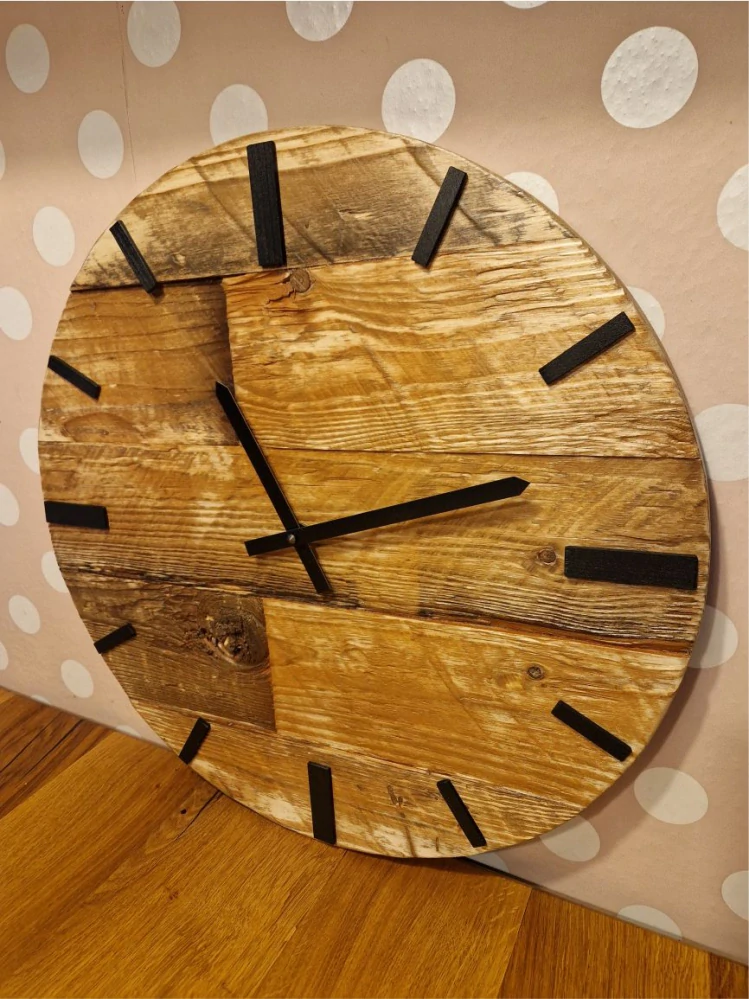 Nástěnné hodiny ze starých prken 45cm