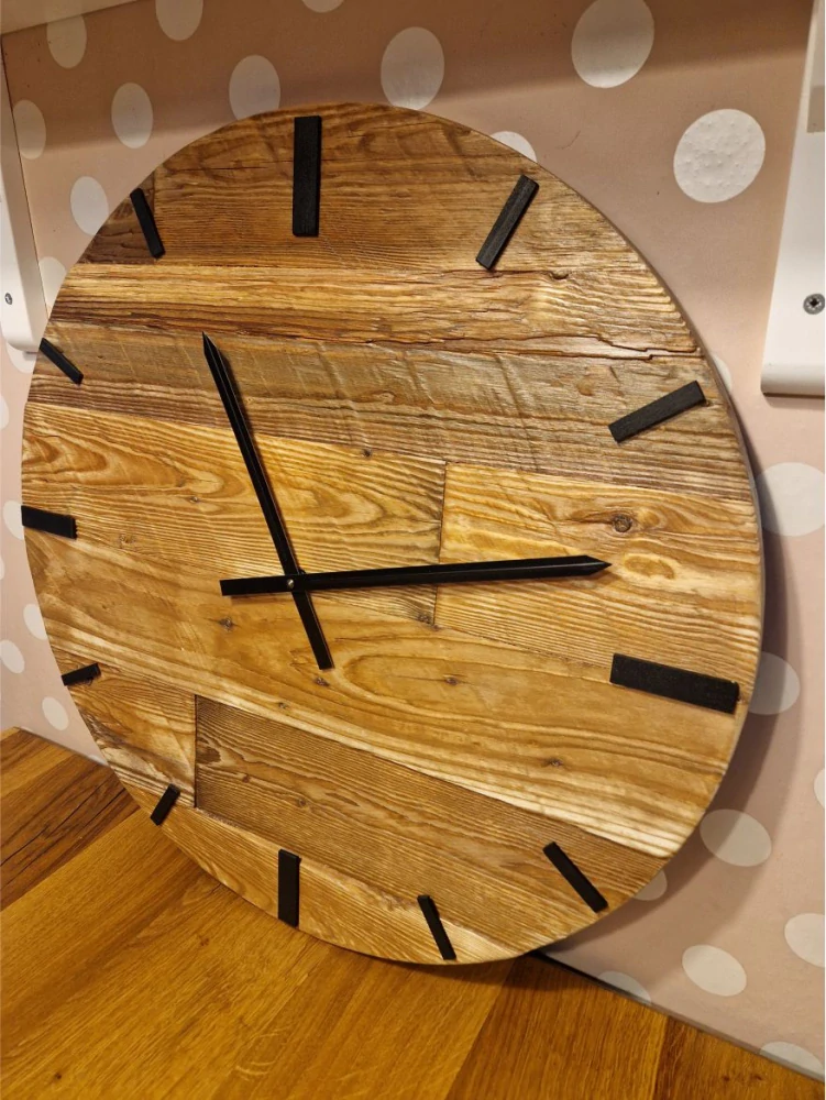Nástěnné hodiny ze starých prken 55cm