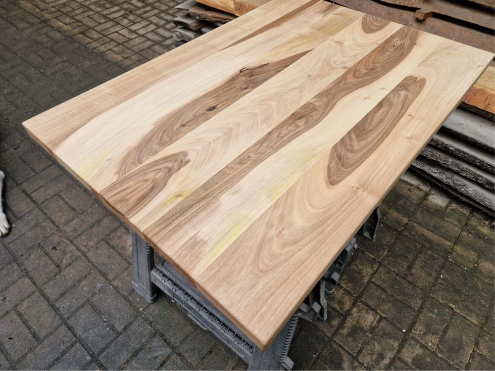 Stolová deska ořech