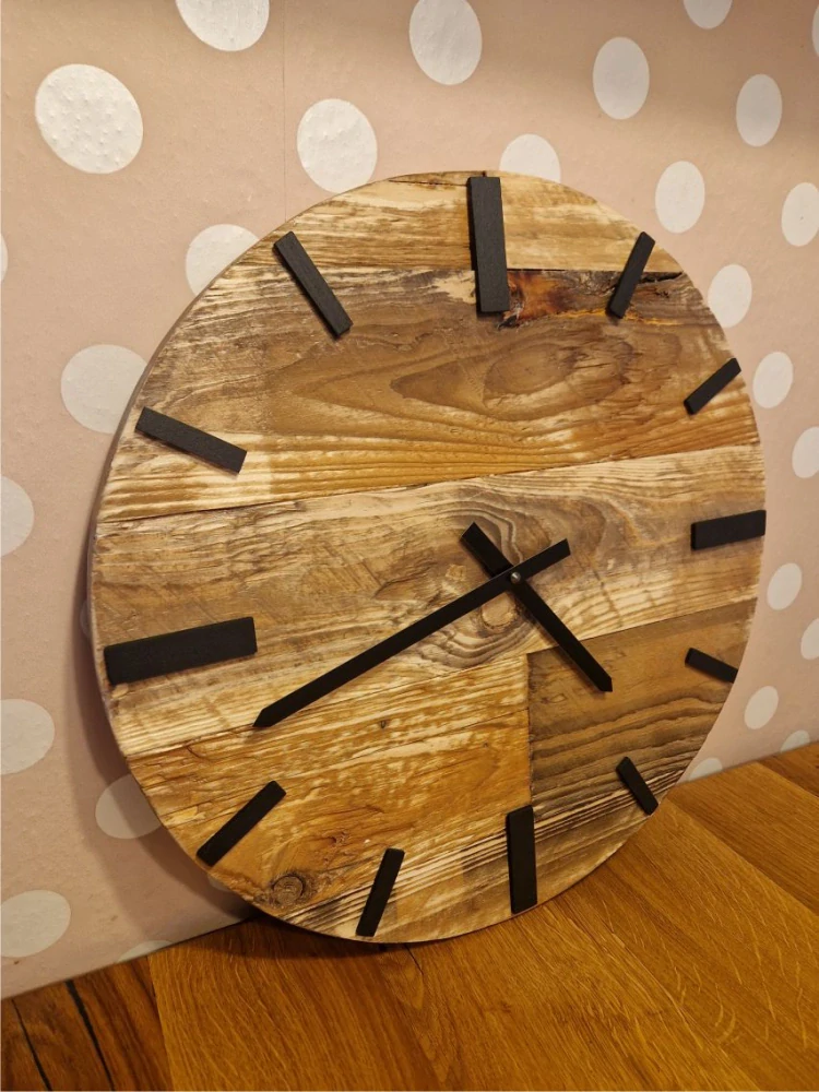 Nástěnné hodiny ze starých prken 40cm