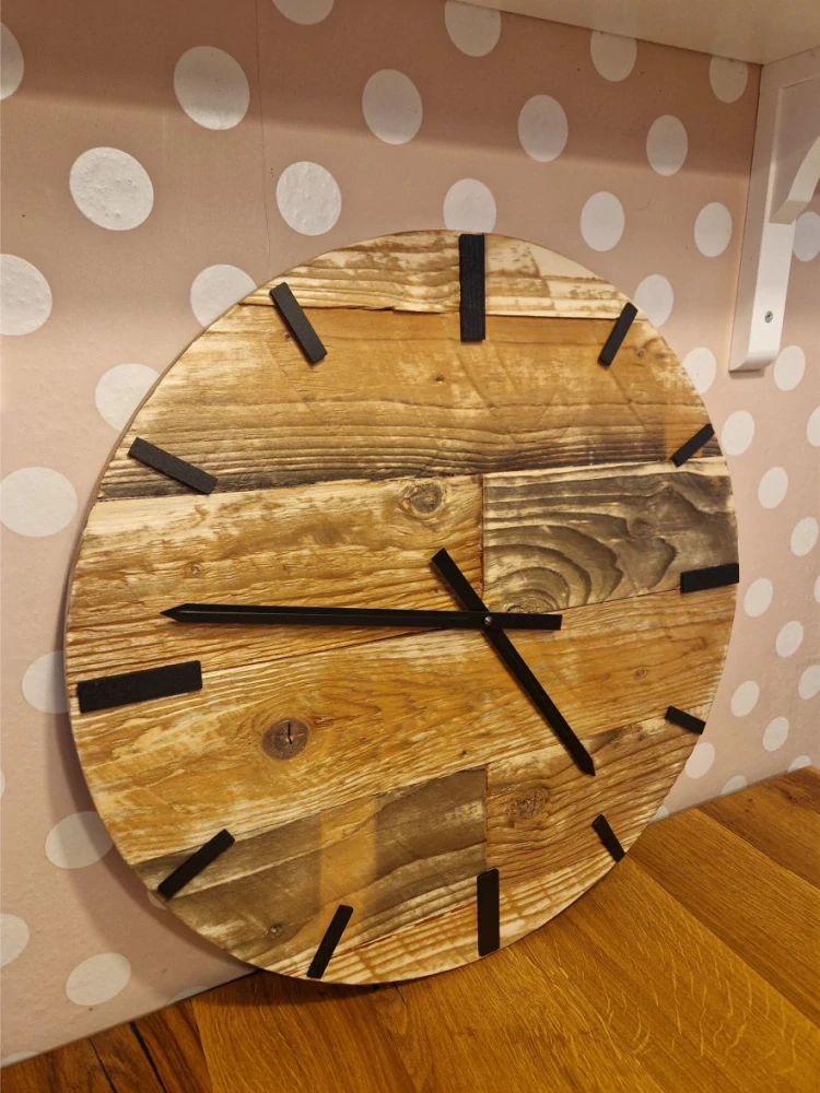 Nástěnné hodiny ze starých prken 50cm