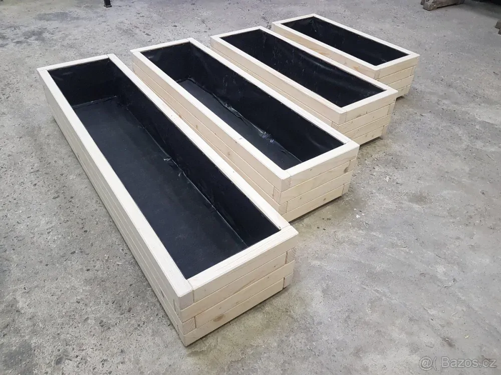 Truhlík 120x35x25cm