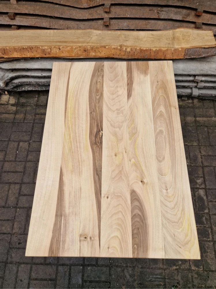 Stolová deska ořech